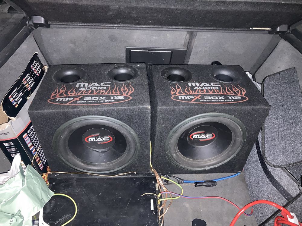 Suboofery 2x800w ze wzmacniaczem