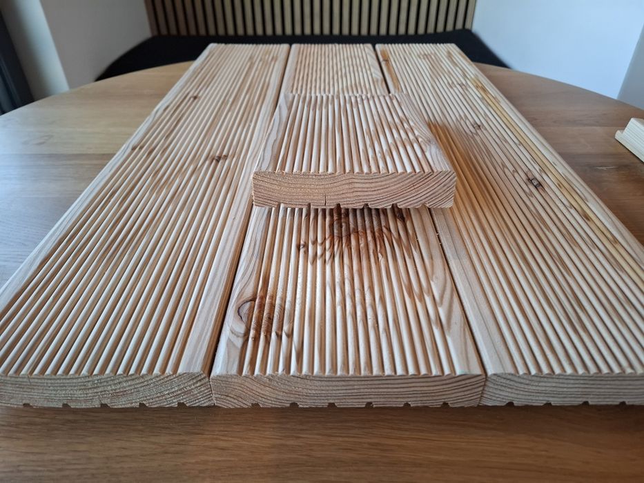 Deska tarasowa ryflowana / gładka  modrzew / świerk PRODUCENT