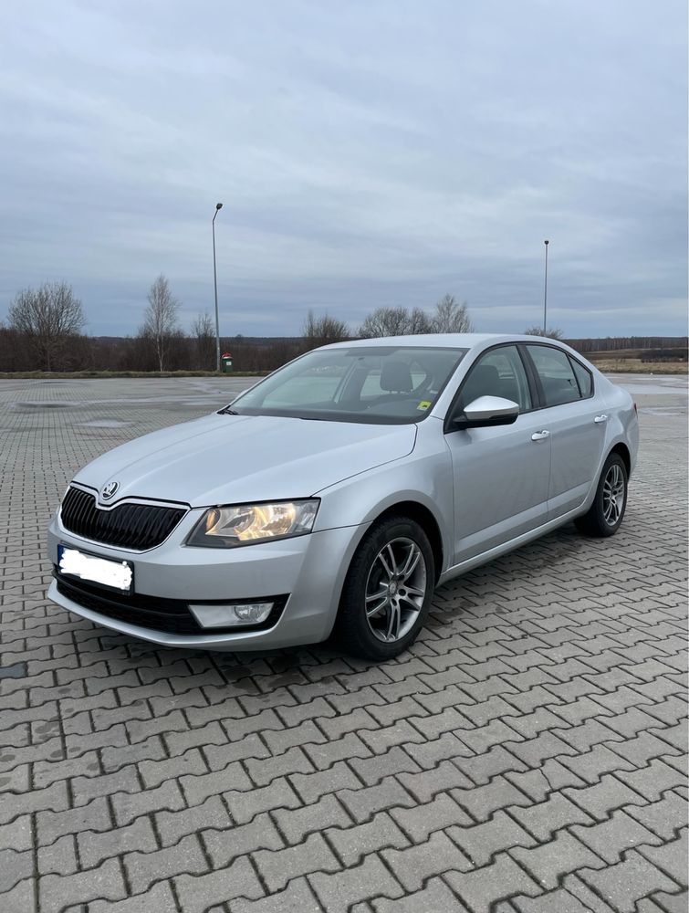 Koła Felgi Aluminiowe 205/55/16 Golf Passat Octavia Superb A4 5x112