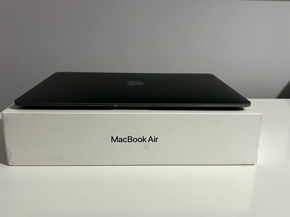 MacBook Air 13” (2020, Intel i5, 8GB RAM, 256GB SSD) – Gdynia