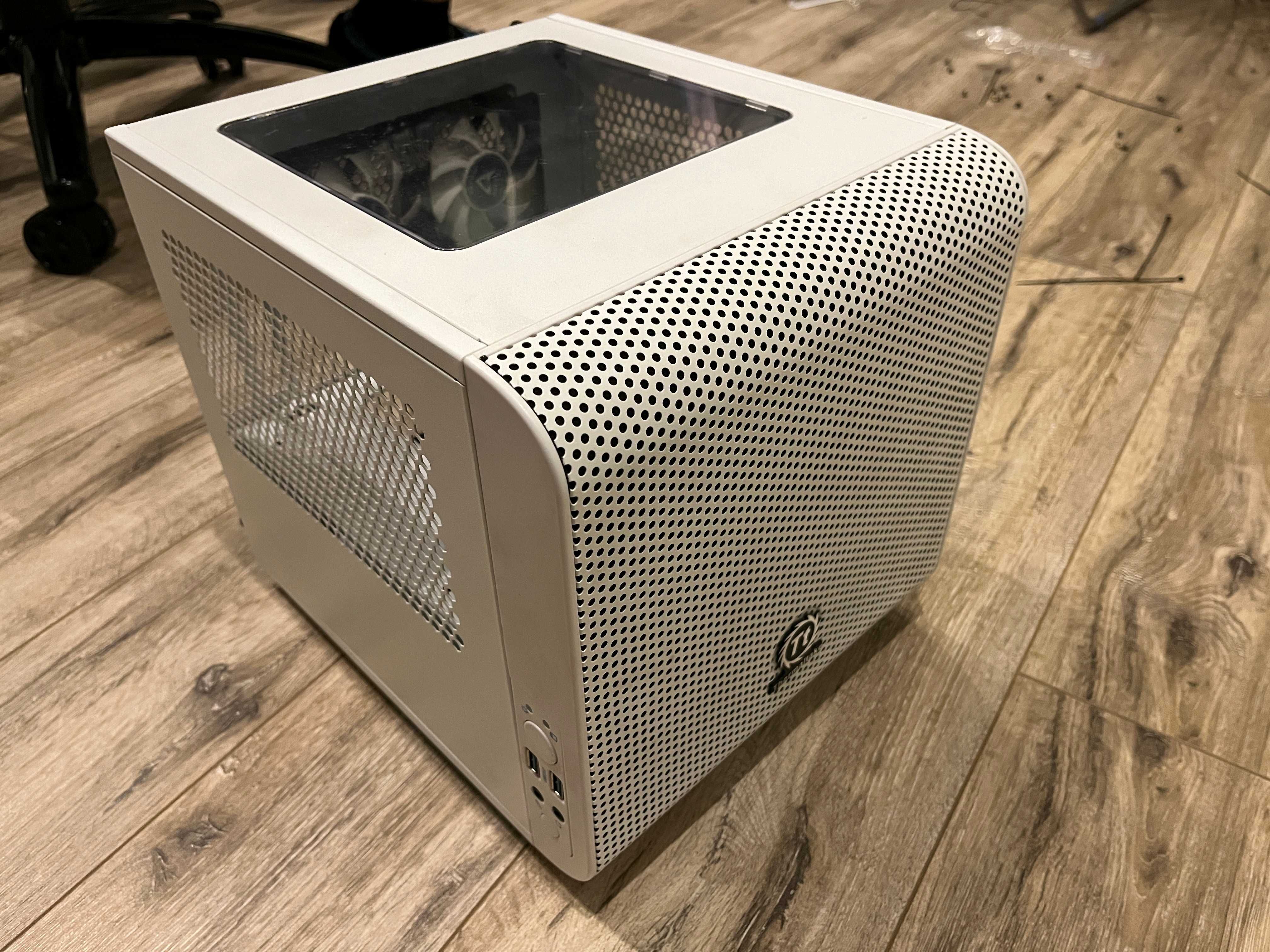 Корпус Thermaltake Core V1 White Mini-ITX