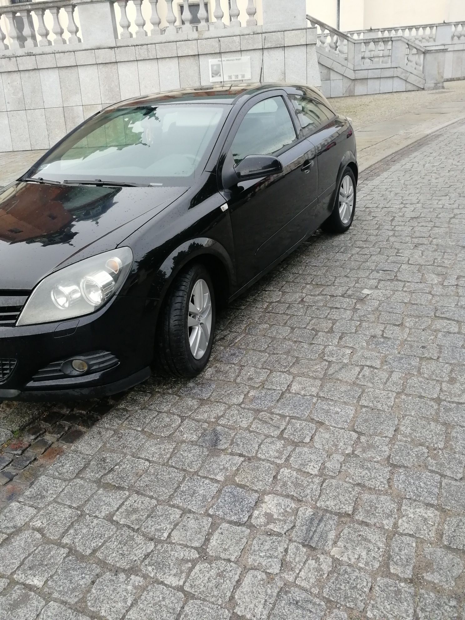 opel  astra  h  gtc lpg