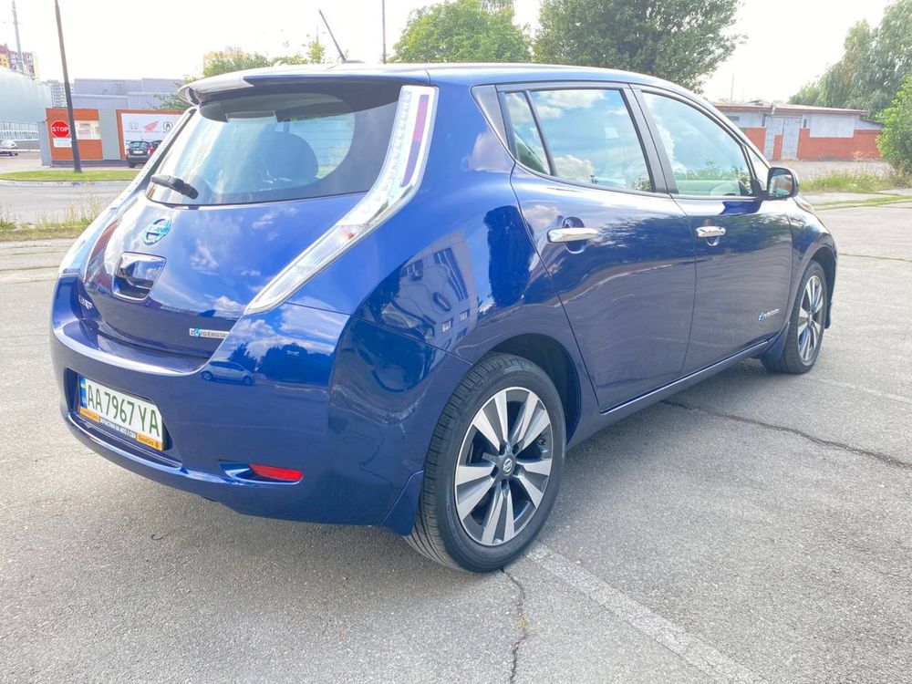 Продам Nissan Leaf 2017г.в 30kW