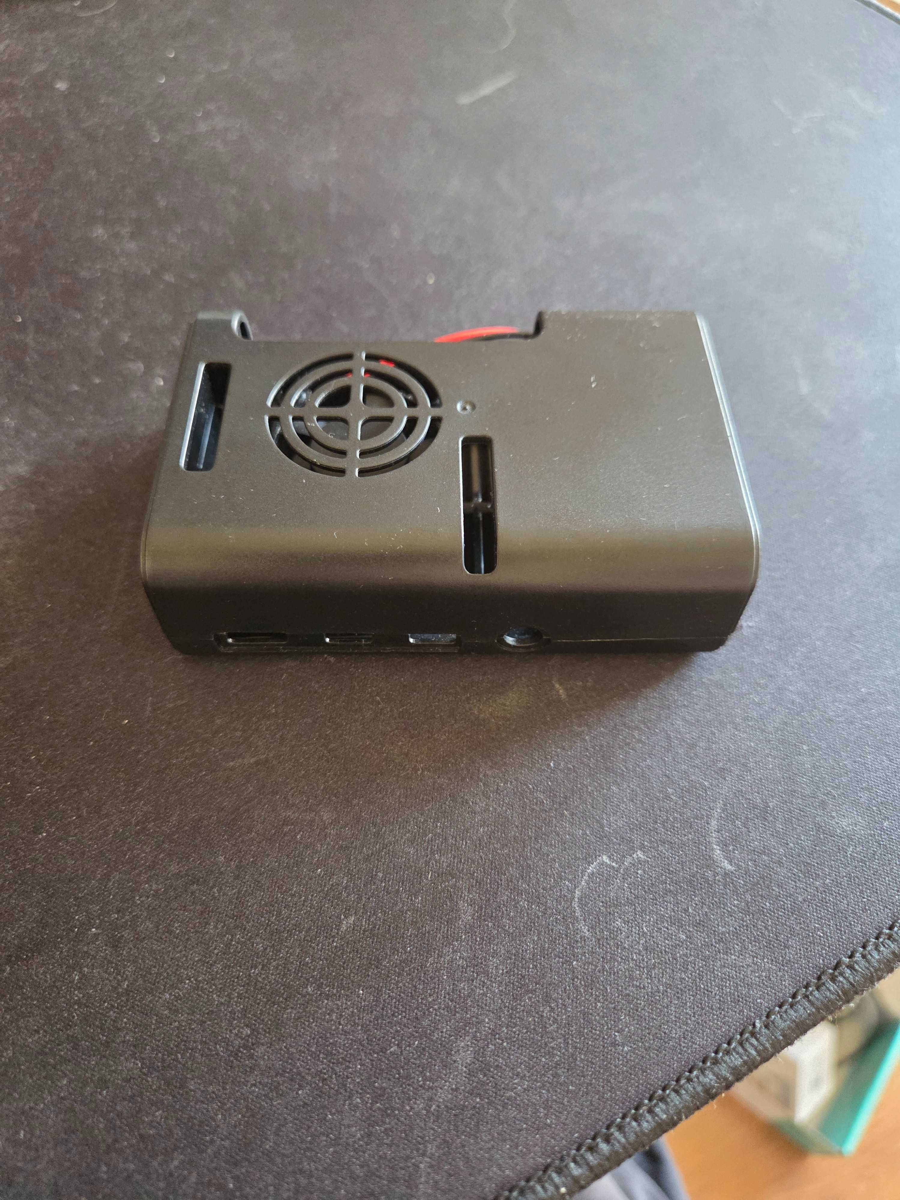 Raspberry Pi 4 Model B 4GB WiFi + akcesoria