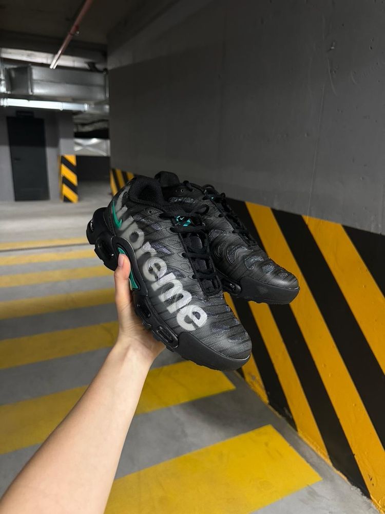 Кросівки Nike Air Max TN x Supreme Black Galactic Jade (41-45)