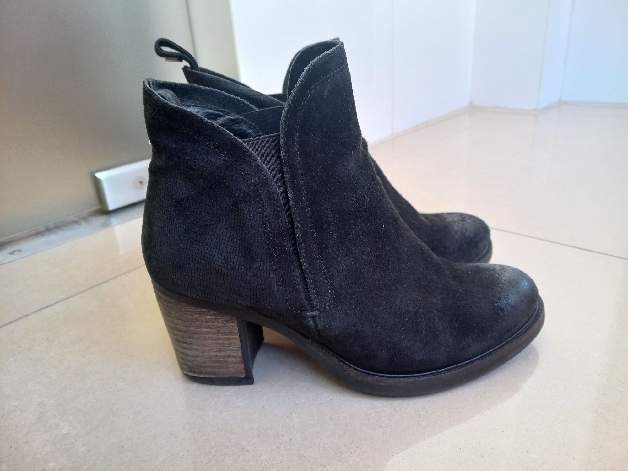 Botas Pretas Salsa