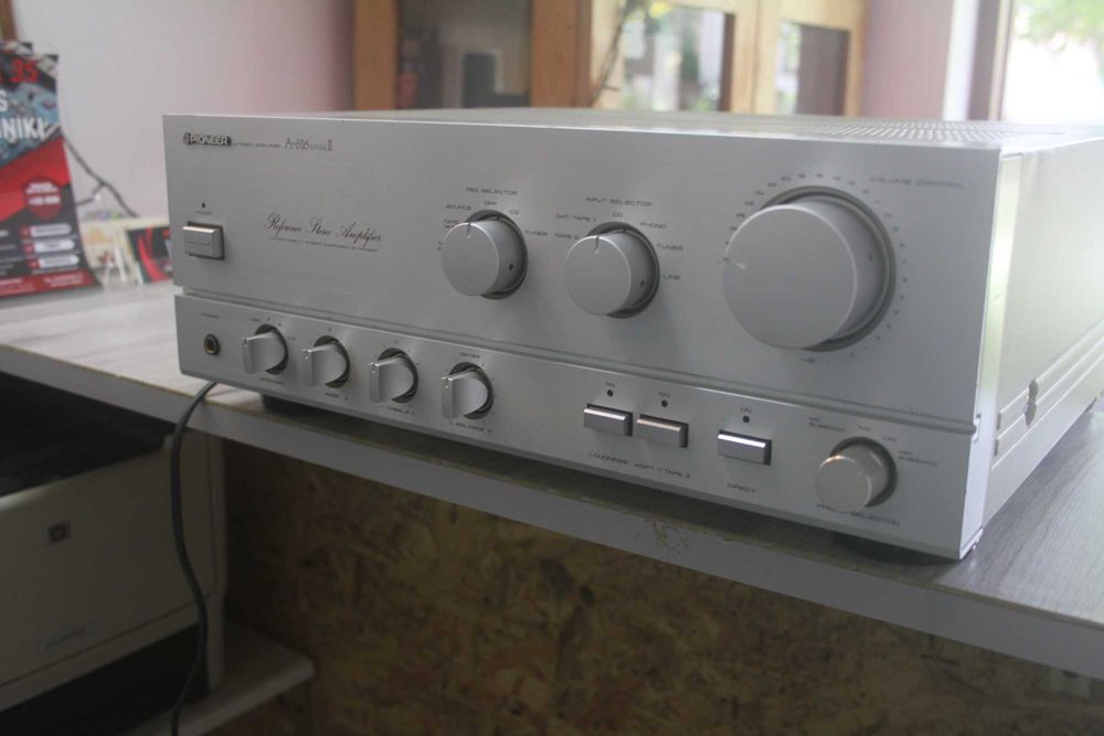 Oryginalny Japoński Wzmacniacz Pioneer A-616 Mark II Srebrny