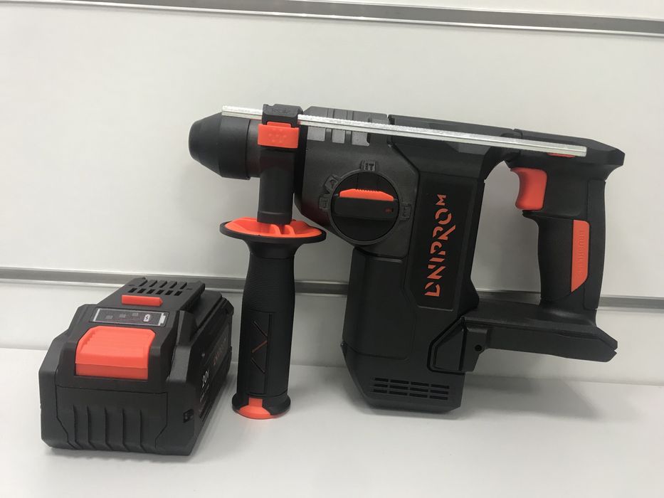 Перфоратор Dnipro-M DHR-202DC ULTRA + АКБ