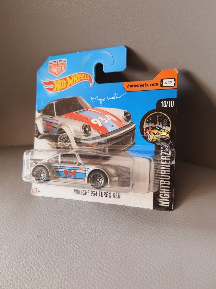 Sprzedam zestaw Hot Wheels Porsche 934 Turbo RSR & 993 GT2