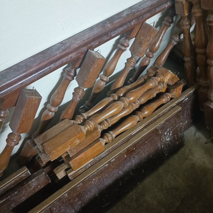 Conjunto corrimão madeira