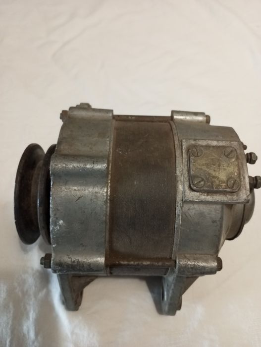 Продам генератор, 12 V, 300Вт, ГТ-1А