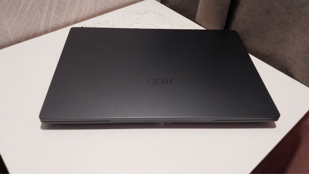 Ноутбук (Laptop) MSI Modern 14 B11MOU-874XUA Carbon Gray