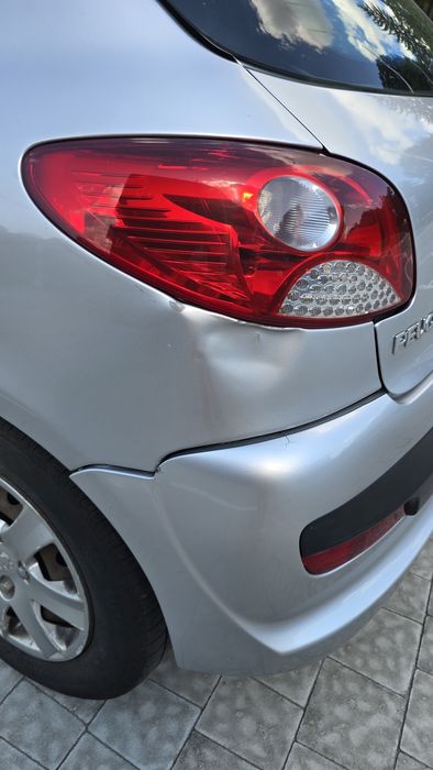 Автомобіль Peugeot 206+
