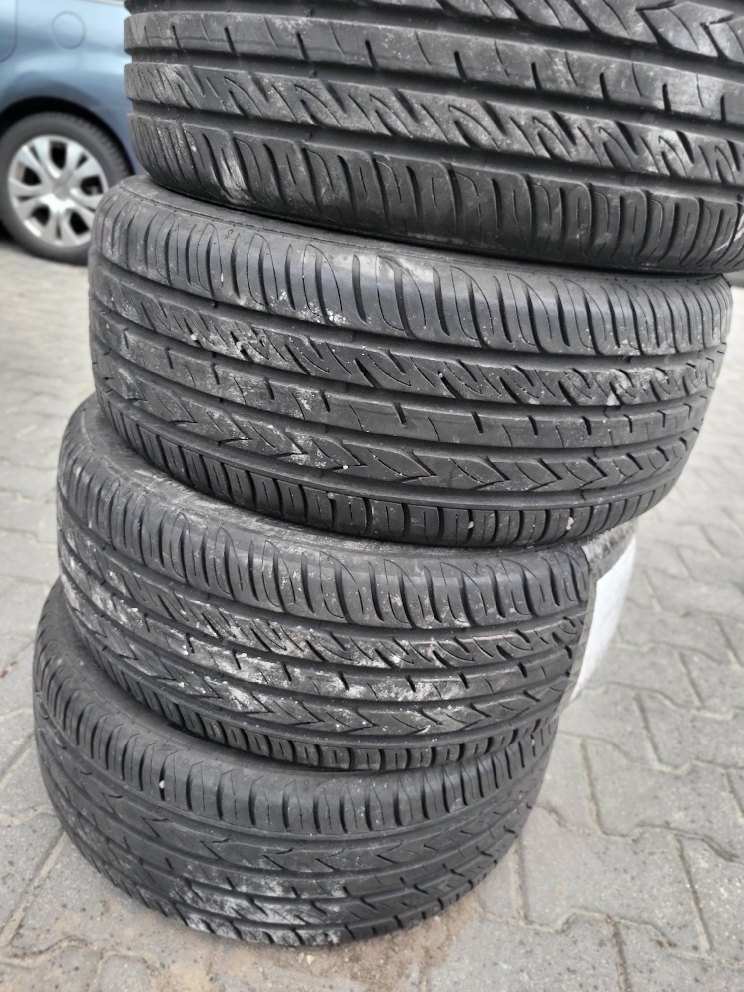 opony letnie Viking z 2023r jak nowe 215/50 R17