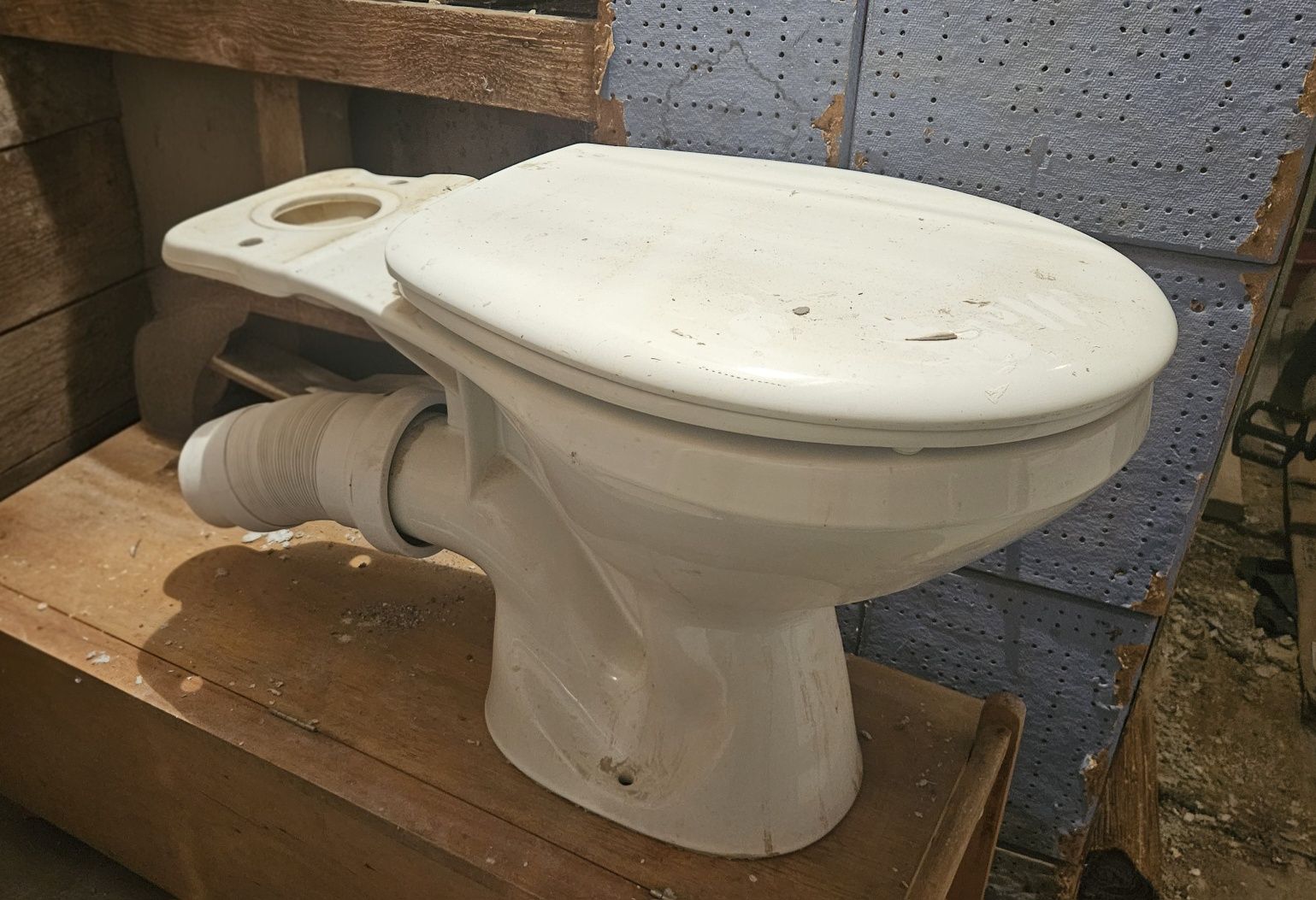 Miska wc bez spłuczki stojąca Roca