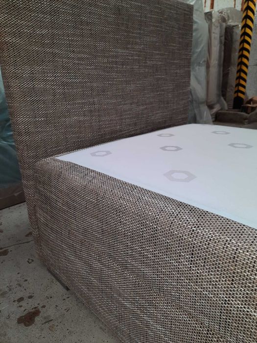 Pojedyncze łóżko z materacem 100x200, brazowe