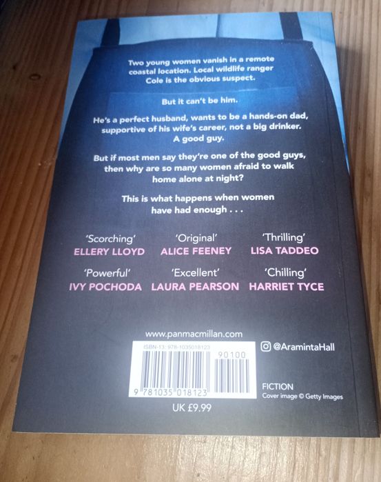 Książka One of the good guys. Stan idealny.