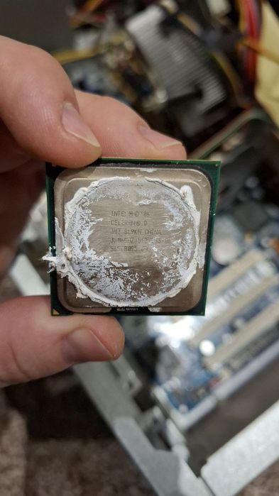 Продаю комп'ютер + монітор Samsung 19 дюймів