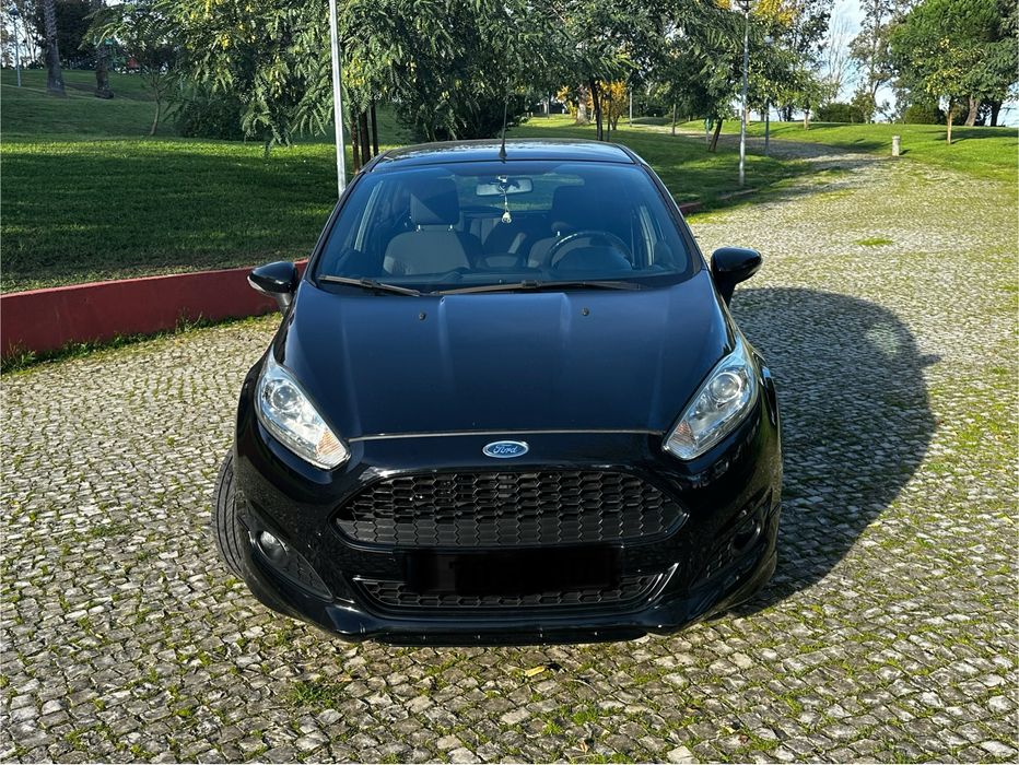 Ford Fiesta 1.5Tdci ST-Line impecavel !!