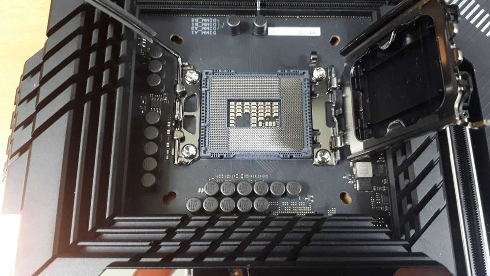 Материнська плата Asus Rog Maximus Z790 Hero ‎90MB1CI0-M0EAY0