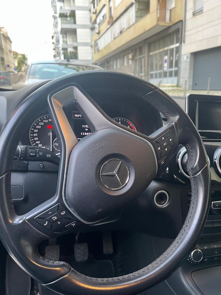 Mercedes-Benz   B180 CDi BlueEffficiency