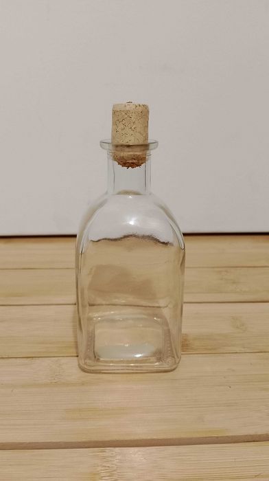 Butelka szklana z korkiem. 200 ml.