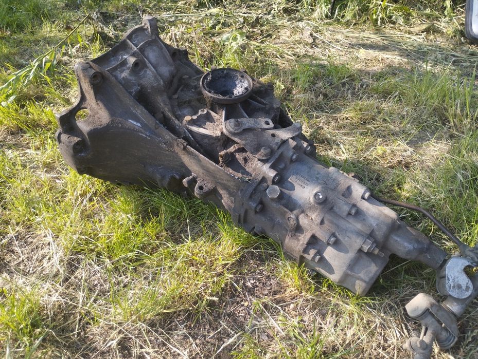 Ауди 100 с3 2.0 b КПП коробка передач