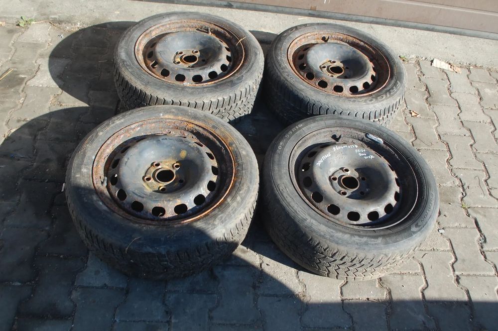 FELGI STALOWE + OPONY ZIMOWE 8E0601027D AUDI A4 5X112 ET42 6.5J 205/55R16 OPONY ZIMOWE FRIGO