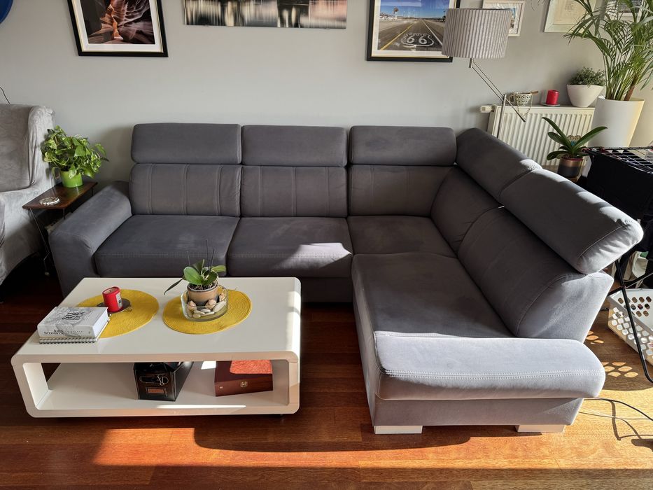 Sofa narożna z funkcją spania