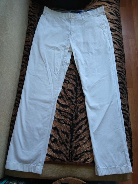 Białe męskie spodnie Tommy Hilfiger