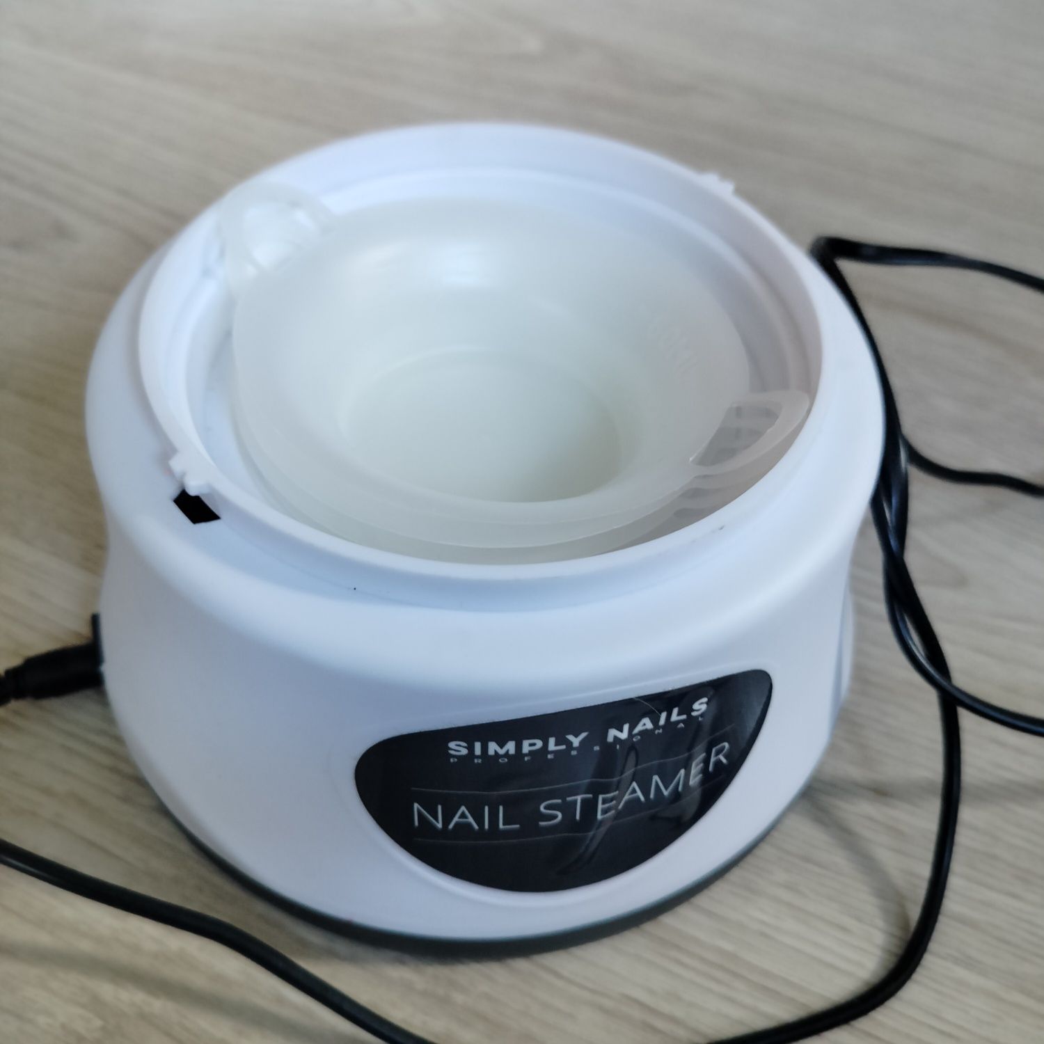 Urządzenie parowe do usuwania hybrydy Simply Nails