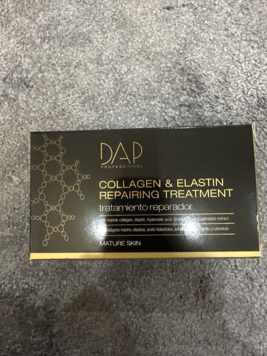 Ampolas de tratamento reparador do rosto