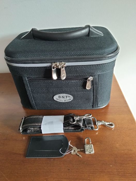 Nécessaire mala maquilhagem B.N.T