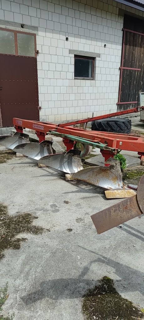 Pług obrotowy 3 skibowy