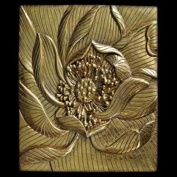 Dekoracyjna płytka ceramiczna w kolorze złotym