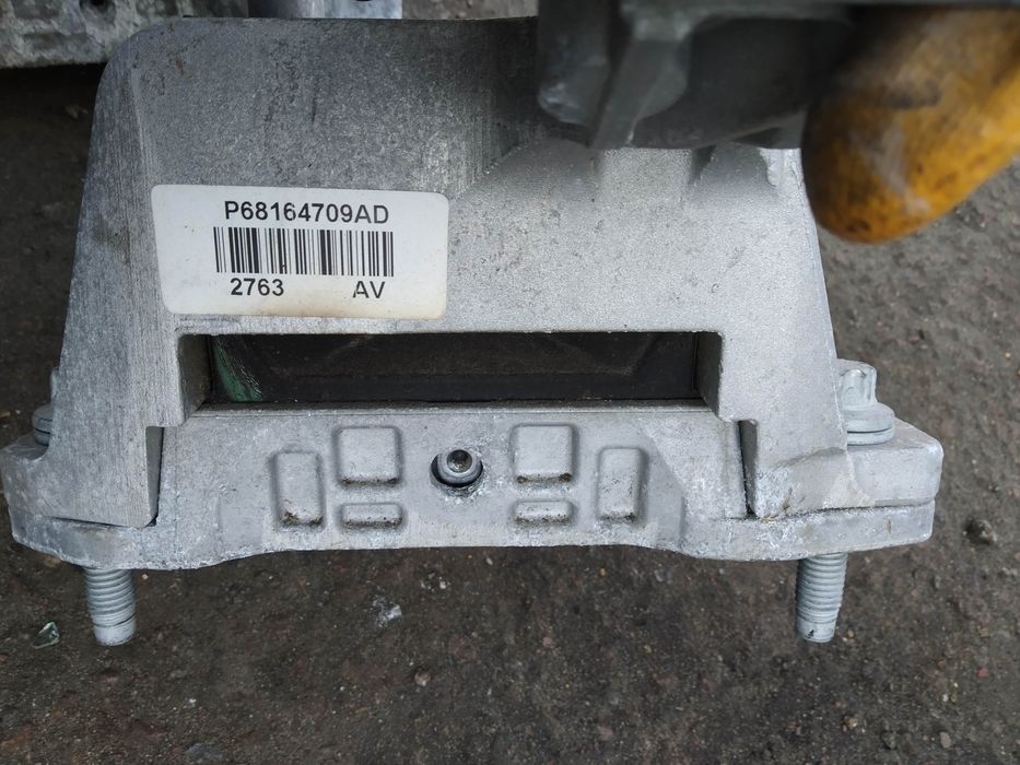 Jeep Cherokee kl FWD AWD 14-18г подушка двигателя левая 3.2л2.4л