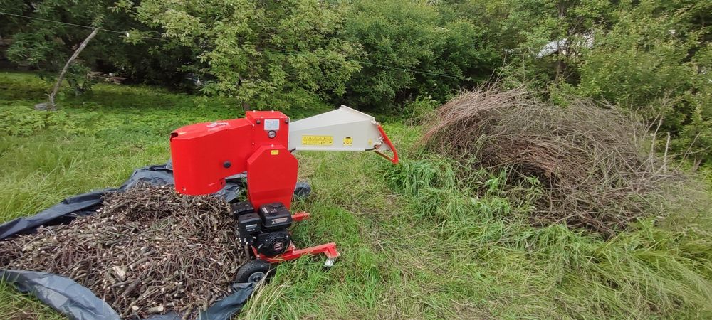 Оренда гілкоруба, подрібнення гілок, послуги гілкоруба,.