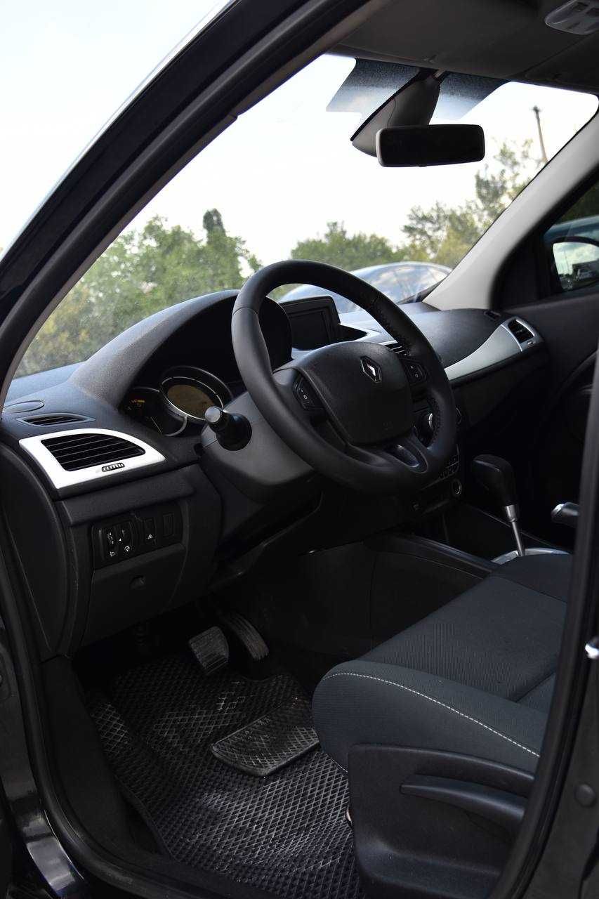Renault Megane 1.5 дизель автомат, 2011р. (Перший внесок від 20%)