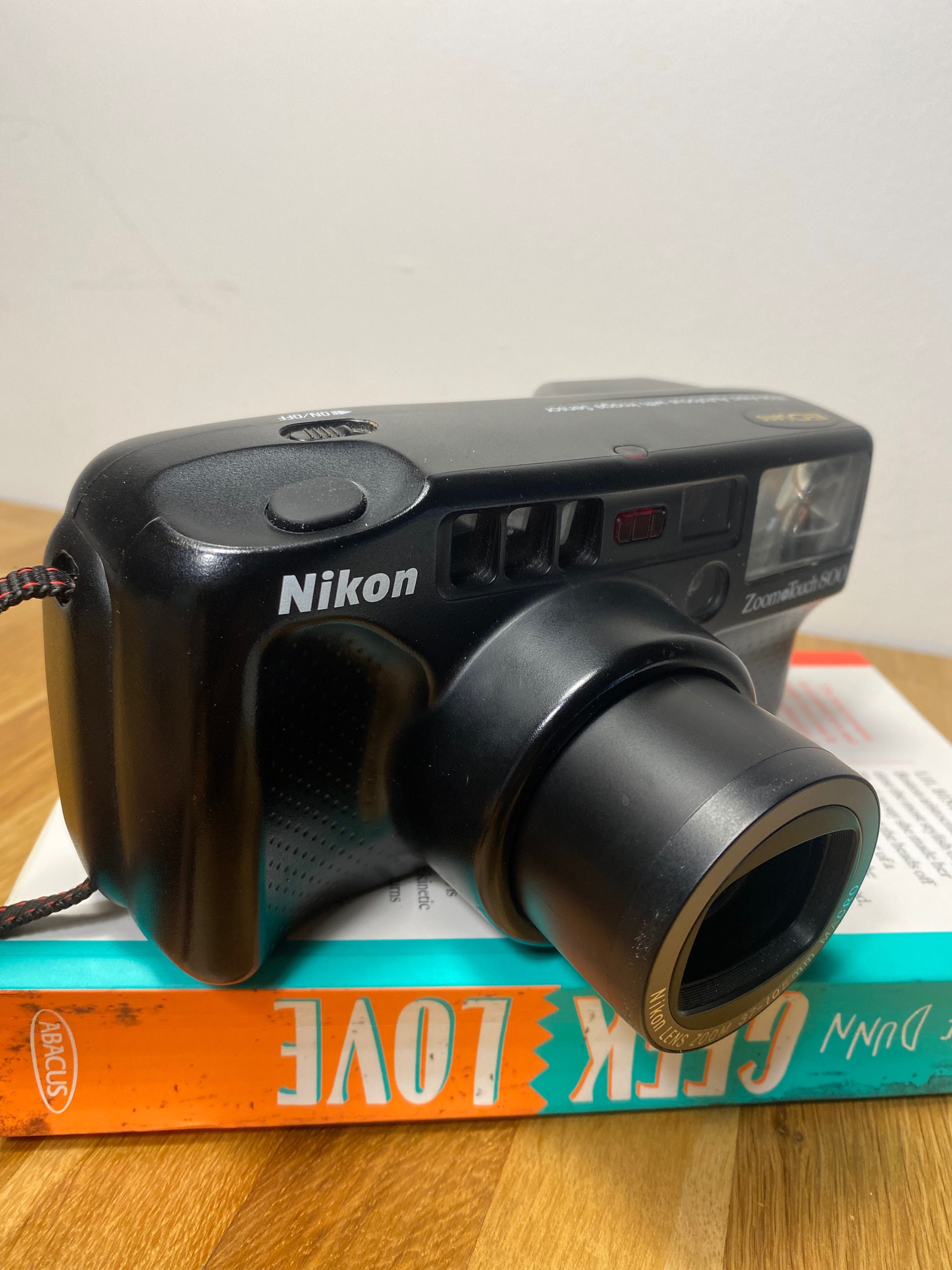 Nikon Zoom Touch 800