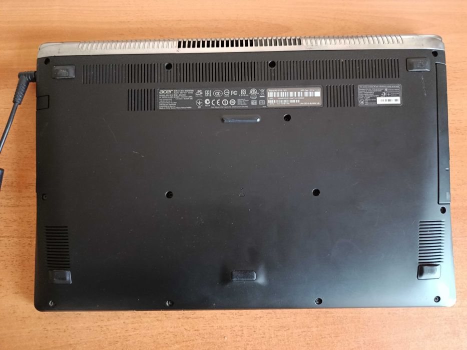 Acer Nitro IPS(16GB+Nvidia GTX 850 4GB+i7-4510u+ssd 256GB)