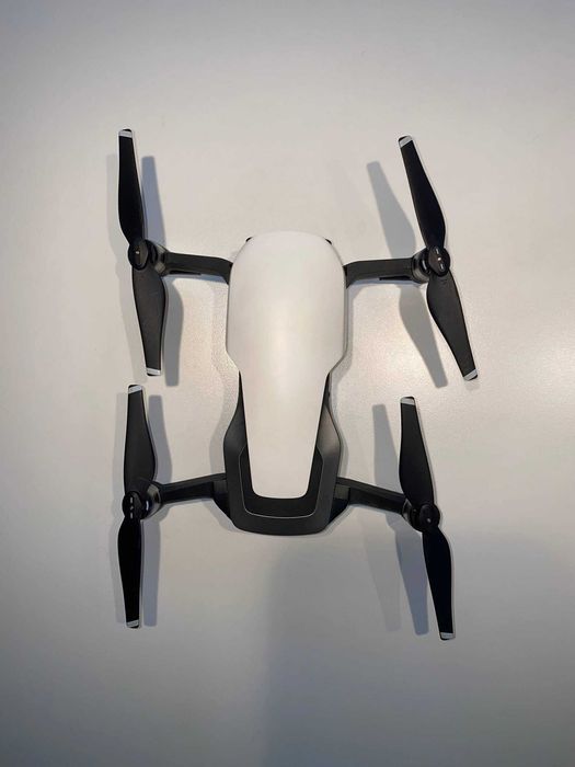 Квадрокоптер DJI Mavic Air More Combo Arctic