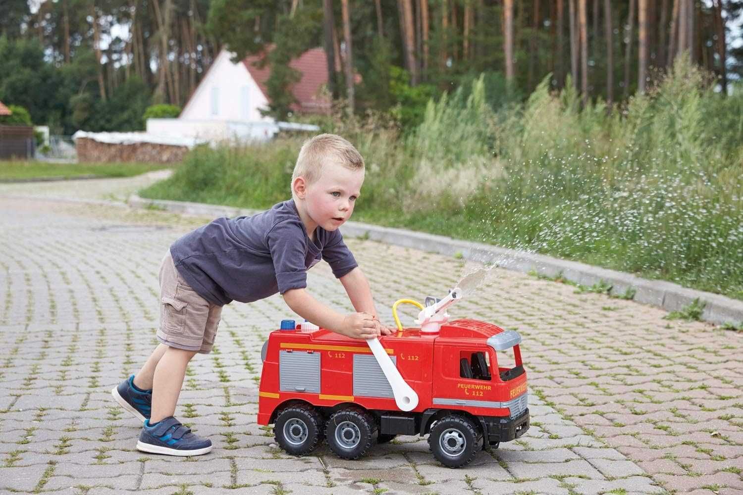 Lena 02058 Straż pożarna Mercedes Benz z pompą 1,5