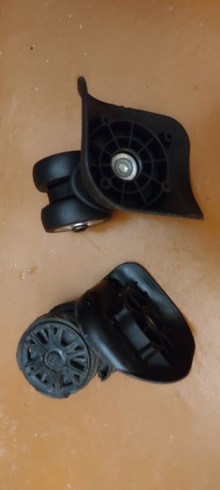 Колесо к чемодану,ручка