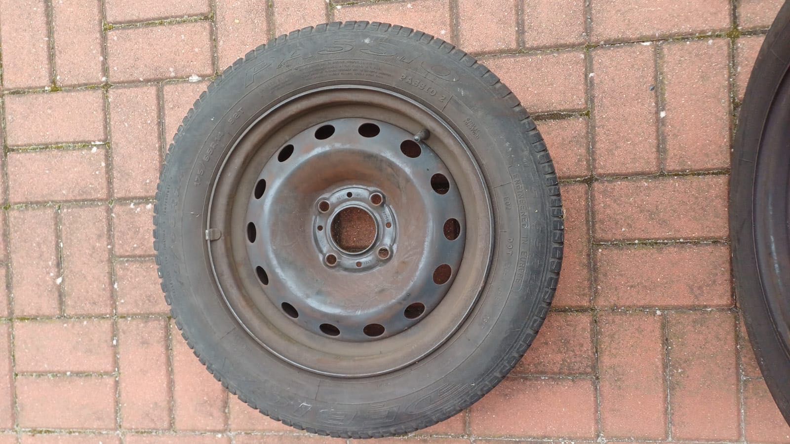 Opony letnie z felgami 175/65R14 citroen c3