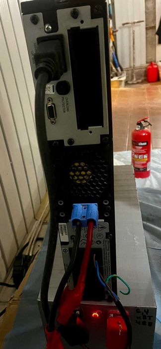 APC Smart-UPS RT 2000 (SURT2000XLi) 1400W