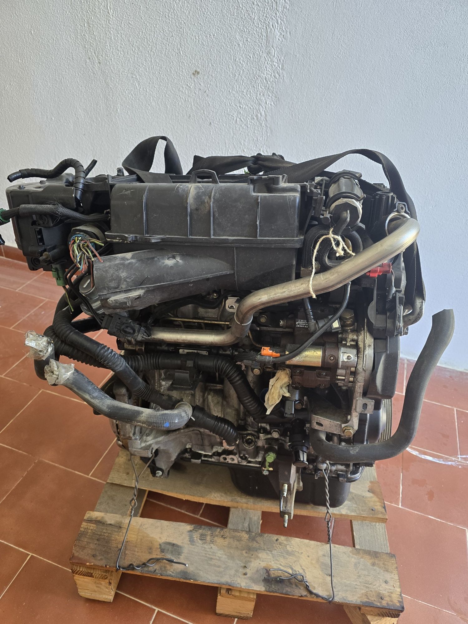 Motor completo F6JA- FORD FIESTA gasóleo