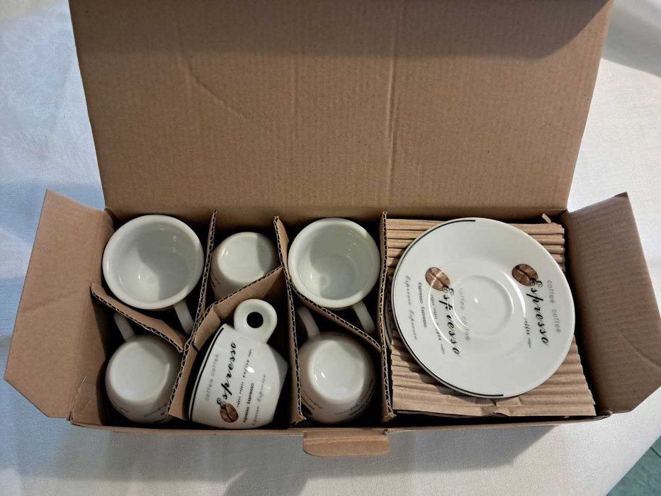 Кавовий сервіс, фарфор