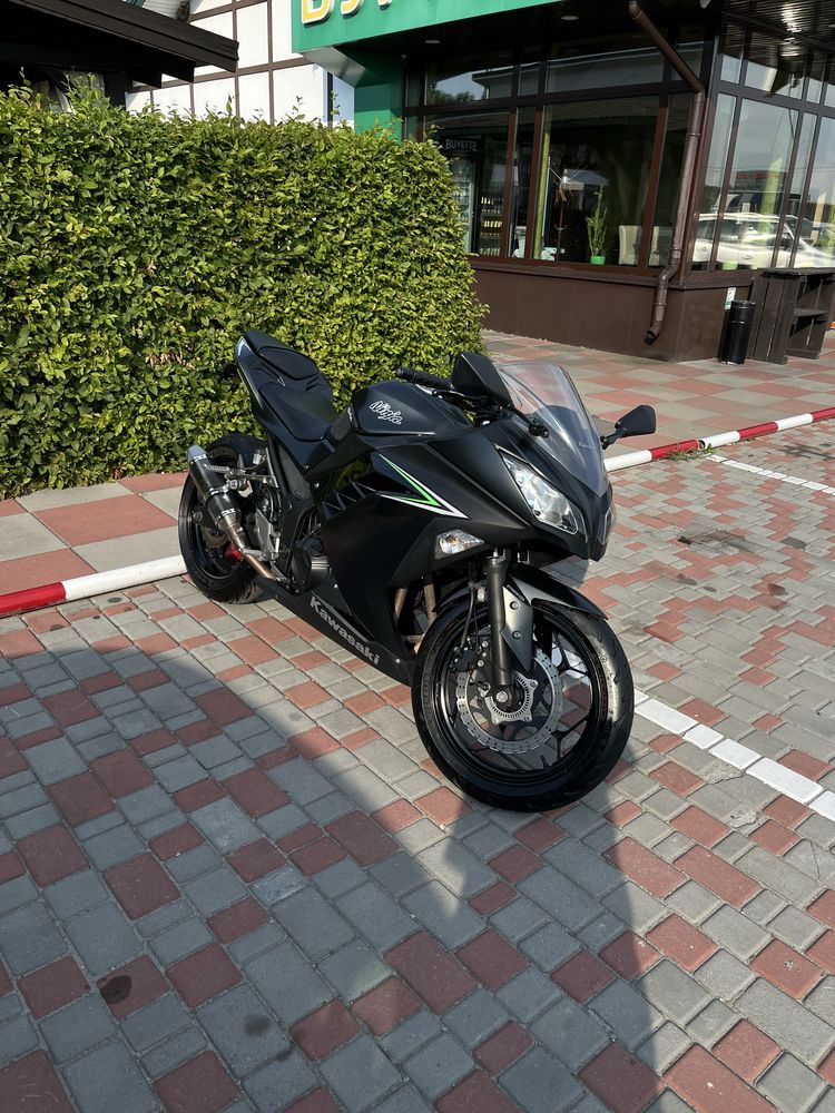 Kawasaki ninja ex300