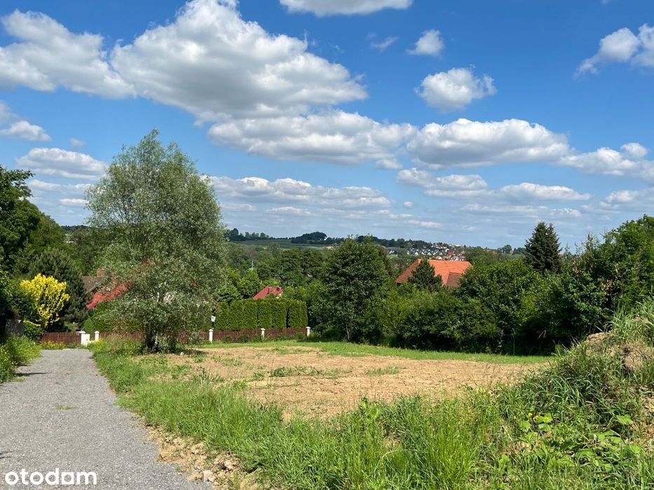 Działka  z pięknym widokiem - Zielonki
Pozwolenie na budowe 2 domów
