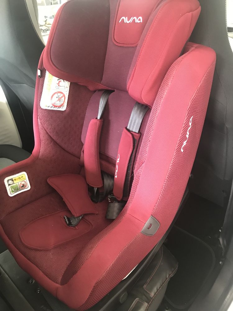 Cadeira automóvel Nuna Rebl Plus - Berry